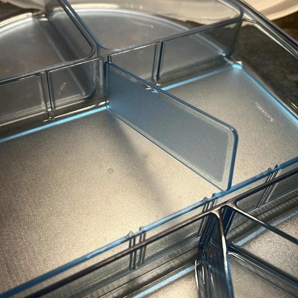 vintage Tupperware divided dish Believed to be new without tags.